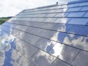Tesla’nın çatı panellerine ömür boyu garanti