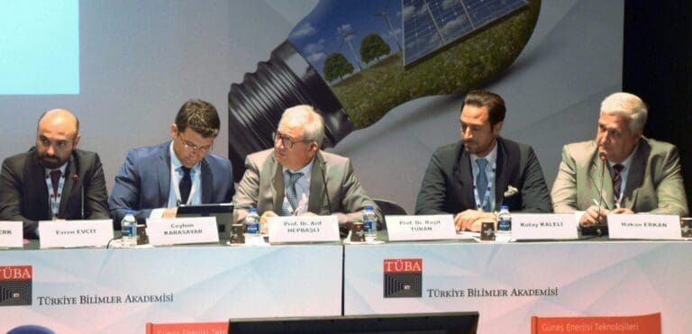 Zorlu: “Güneş enerjisinde büyümenin formülü Ar-Ge”