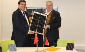 Alman SolarWorld Türkiye’de güneş paneli fabrikası kuracak
