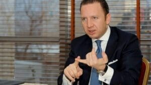“Güneş YEKA ihalesine depolama dahil edilebilir”