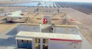 Dünyanın en büyük güneş parkına depolama sistemi kuruldu