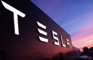 5 petrol devi 1 Tesla etmiyor!
