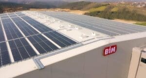 BİM İstanbul Arntavutköy deposu güneş enerjisi