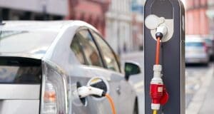 2033’de satılan her iki otomobilden biri elektrikli olacak