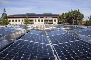 Temiz enerjiye geçmek artık bir zorunluluk lisanssız elektrik üretimi