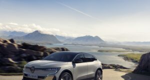 RENAULT MEGANE E-TECH ELECTRIC (BCB)