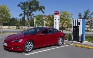 Zorlu Enerji Karadağ’da 15 adet şarj istasyonu kuracak ZES