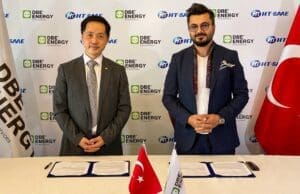 DBE Energy, HT Solar’dan 120 MWp panel tedarik edecek HT Solar Yönetim Kurulu Başkanı Robin Xi ve DBE Energy Yönetim Kurulu Başkanı Mehmet Taha Pınar
