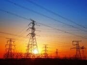 Sıcaklar arttı, elektrik tüketimi rekor kırdı elektrik tüketim rekoru