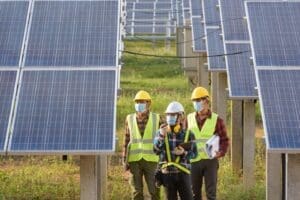 Temiz enerji dünyada 12 milyon kişiye istihdam sağlıyor yenilenebilir enerji istihdamı