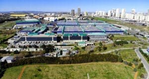 Mercedes-Benz Türk, enerjisini güneşten alacak Mercedes-Benz Türk Hoşdere Otobüs Fabrikası