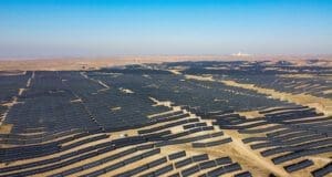 Çin, Gobi Çölü’nde 1000 MW’lik hibrit santrali devreye aldı Gobi Çölü