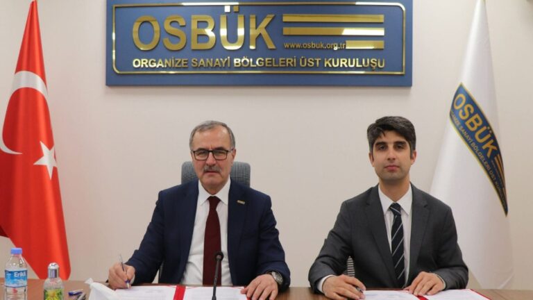 Eşarj 272 OSB’de şarj istasyonu kuracak OSBÜK Başkanı Memiş Kütükcü ve Eşarj Genel Müdürü Barış Altınay
