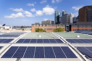 Dünyada dağıtık güneş enerjisi PV kurulumları hızla artıyor dağıtık güneş enerjisi