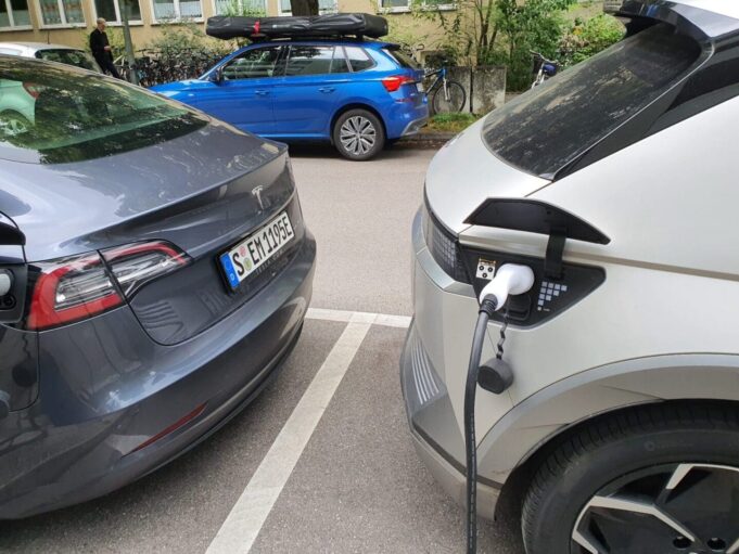 elektrikli araç elektrikli araç