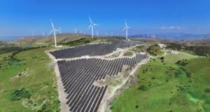 Enerjisa Üretim Balıkesir Hibrit Güneş Enerjisi Santrali Yenilenebilir Enerji Yatırımları