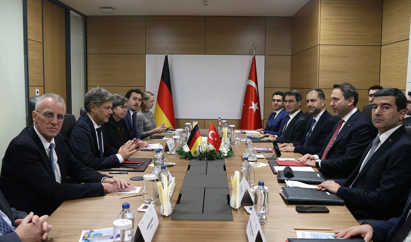 Türk-Alman Enerji Forumu Bayraktar ve Habeck yeşil enerji Türkiye ve Almanya enerji işbirliği