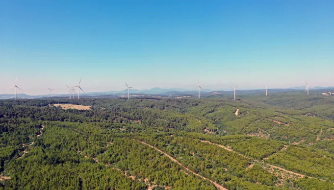 Gülpınar Rüzgar Enerji Santrali ERN Holding ve Yıldızlar Grup Yenilenebilir Enerji Yatırımları Türkiye'nin Yenilenebilir Enerji Projeleri
