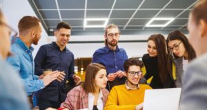 2024 İK stratejileri çalışan deneyimi Great Place To Work araştırmaları şirket başarısı için çalışan memnuniyeti