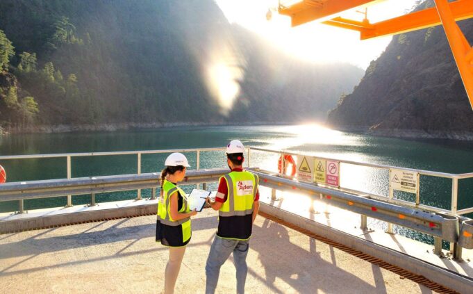 Aydem Yenilenebilir Enerji I-REC Sertifikaları Türkiye'de Yenilenebilir Enerji Liderliği Yeşil Enerji ve Sürdürülebilir Gelecek