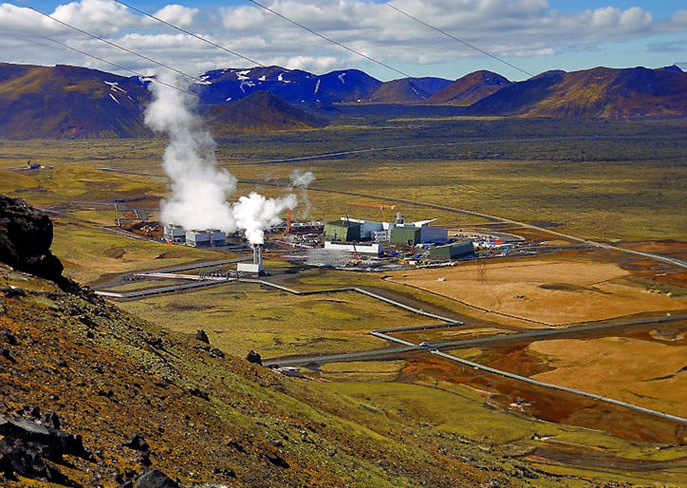 İzlanda yenilenebilir enerji liderliği Krafla Magma Test Yatağı Projesi jeotermal enerji ve karbon tutma teknolojileri Hellisheidi jeotermal santrali