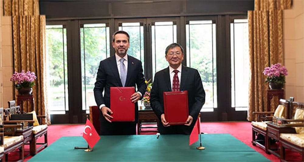 Türkiye Çin enerji işbirliği SPIC Türkiye yatırımları Alparslan Bayraktar Çin ziyareti