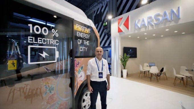 Karsan e-JEST İngiltere elektrikli minibüs lansmanı Sağdan direksiyonlu elektrikli minibüs e-JEST Karsan elektrikli minibüs segment liderliği KARSN